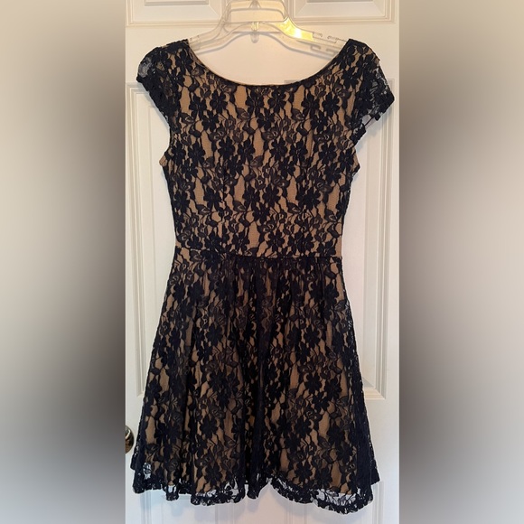 Black Lace Short Dress - Picture 1 of 3